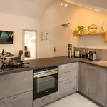 Sweethome - Apartamento *
