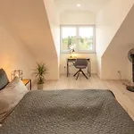 Sweethome - *